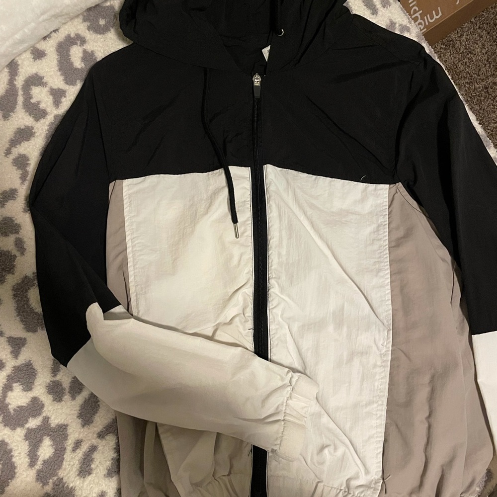 windbreaker